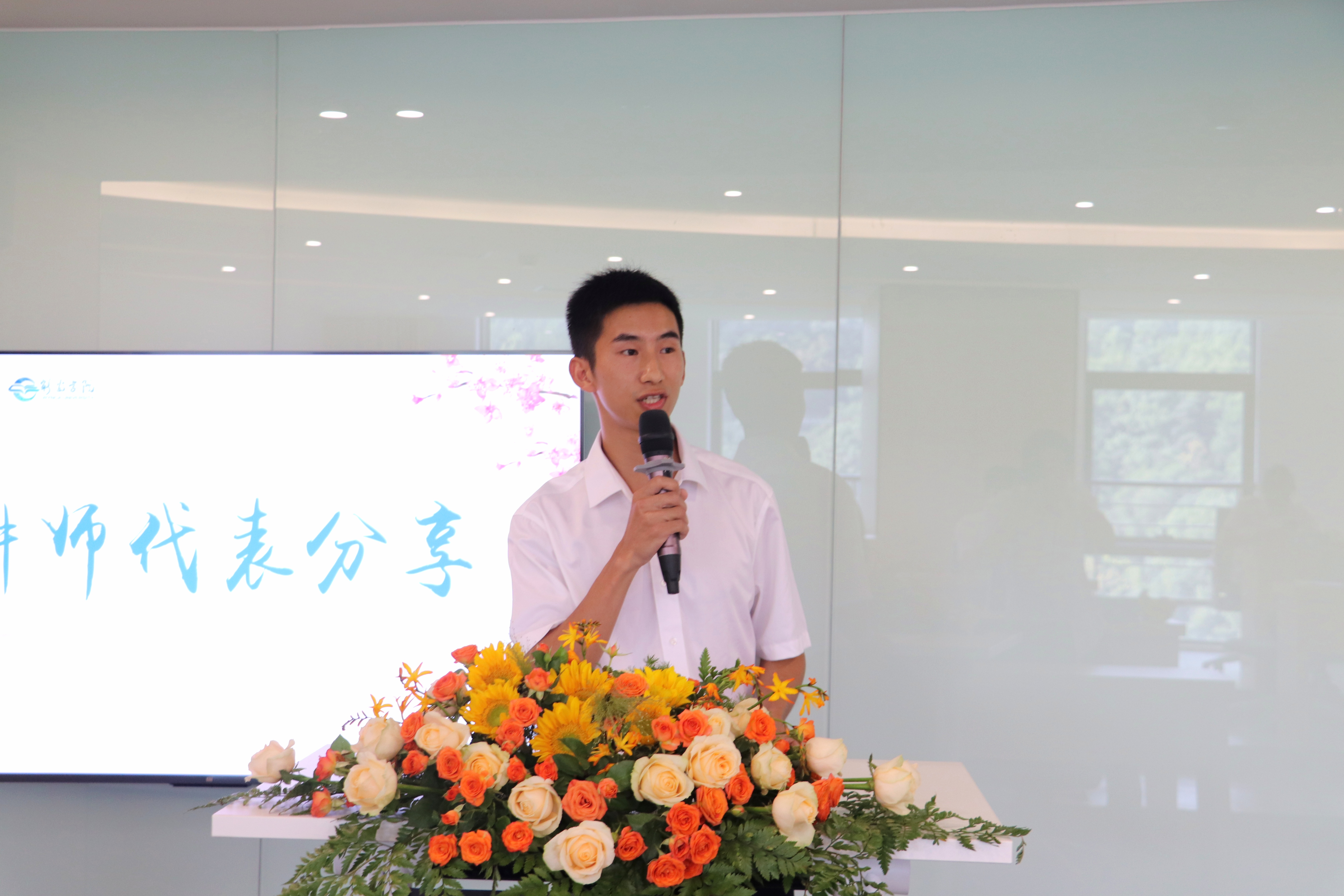 1698113663502978nFjY.jpg 1698113663502978nFjY.jpg